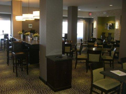 Express By Ihg Hotel Hays